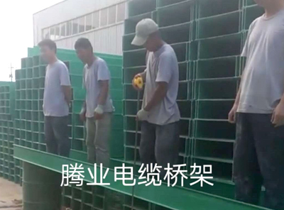 �������|���